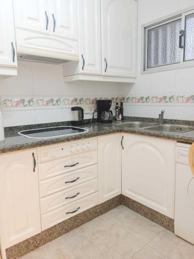 Benidorm Carolina Beach & Pool Apartment Bagian luar foto