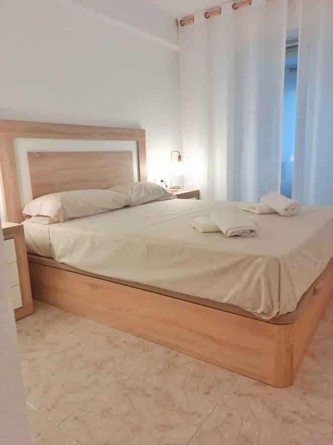 Benidorm Carolina Beach & Pool Apartment Bagian luar foto