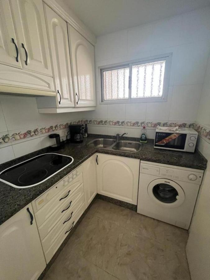 Benidorm Carolina Beach & Pool Apartment Bagian luar foto